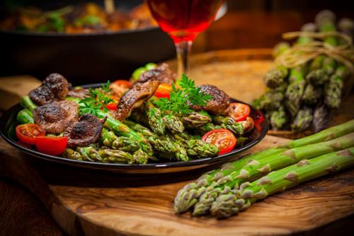 Свадебный размер меню диетолога Ксении Селезневой. Специалист дала несколько дельных советов читателям «СтарХита». По мнению врача-диетолога, не стоит превращать каникулы в гастрономическое раздолье. 07 Свадебный размер меню диетолога Ксении Селезневой. Специалист дала несколько дельных советов читателям «СтарХита». По мнению врача-диетолога, не стоит превращать каникулы в гастрономическое раздолье. 07