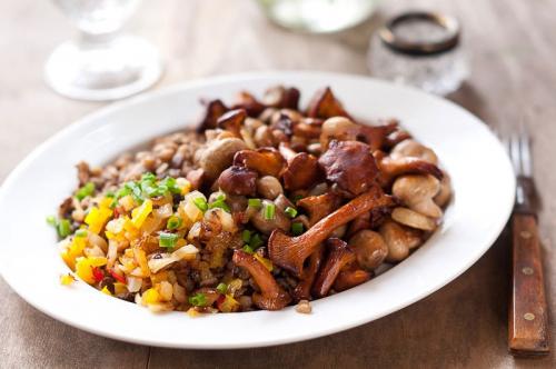 Блюда из полбы для веганов. Полба с фасолью и нутом