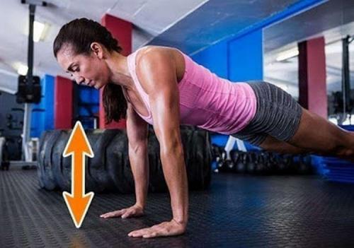 Упражнения для сжигания жира на спине. 7 эффективных упражнений для сжигания жира на спине и талии