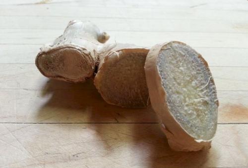 Если имбирь синеет. Почему имбирь внутри синего цвета?