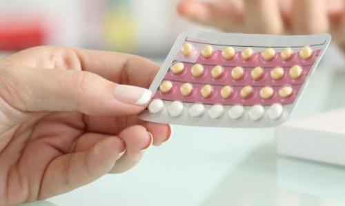 Начала принимать противозачаточные таблетки мажущие выделения. Выделения от противозачаточных