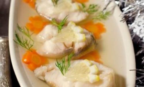 Заливная рыба с желатином рецепт. Вкусная заливная рыба из судака с желатином