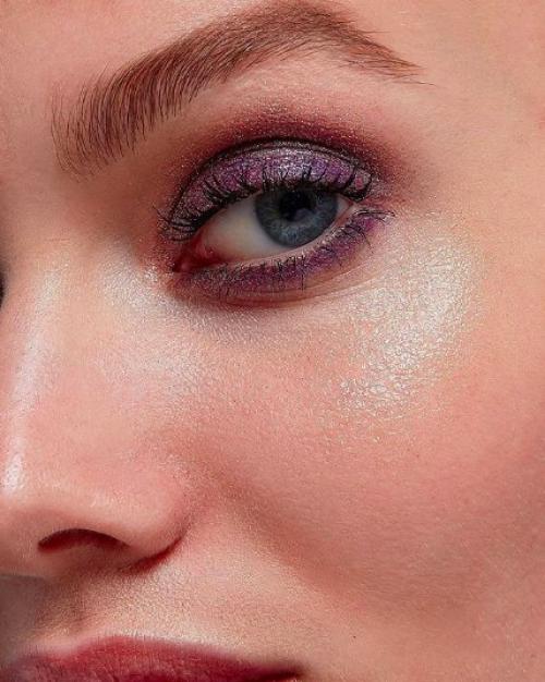 Как румяна помогает выглядеть моложе. Выбор косметики