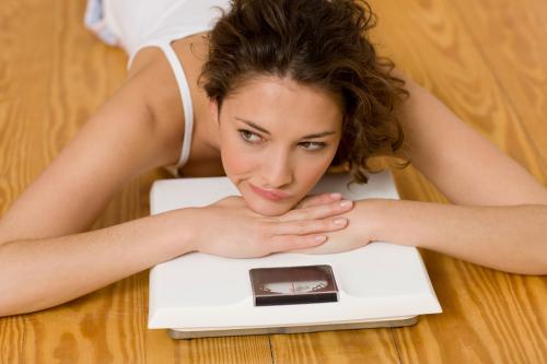 Какой вес правильный утром или вечером. Когда и как нужно взвешиваться, чтобы узнать точный вес?