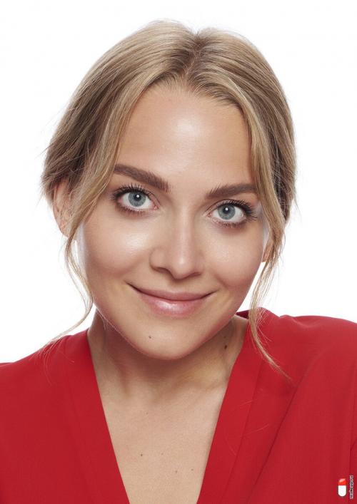 Какие правила нужно соблюдать, чтобы яркий макияж выглядел естественно. Натуральный макияж: фотоинструкция