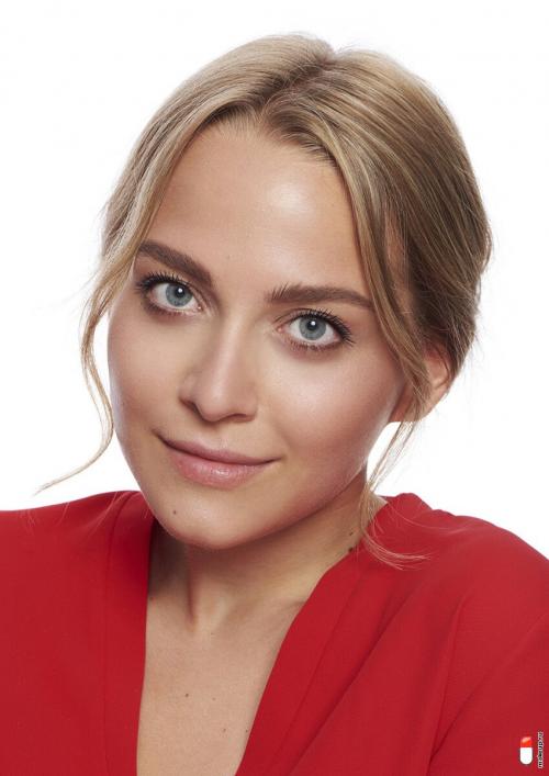 Какие правила нужно соблюдать, чтобы яркий макияж выглядел естественно. Натуральный макияж: фотоинструкция