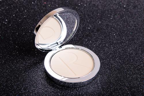 Самодельная пудра со светоотражающими частичками. Пудра со светоотражающими частицами Правила нанесения пудры 21 Самодельная пудра со светоотражающими частичками. Пудра со светоотражающими частицами Правила нанесения пудры 21