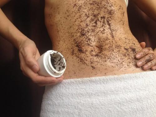 Кофейный скраб от целлюлита. Рецепты домашних антицеллюлитных скрабов