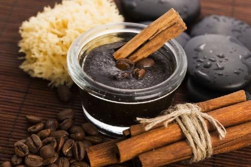 Скраб для лица из кофейной гущи с глиной для жирной кожи. Как приготовить кофейный скраб для ухода за кожей лица 13