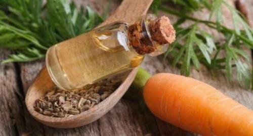 Улучшите внешний вид кожи лица с помощью эфирных масел 03