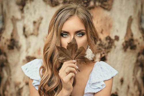 Могут ли косметические средства вызывать появление черных точек на лице. Способны ли профессиональные косметические средства помочь избавиться от черных точек?