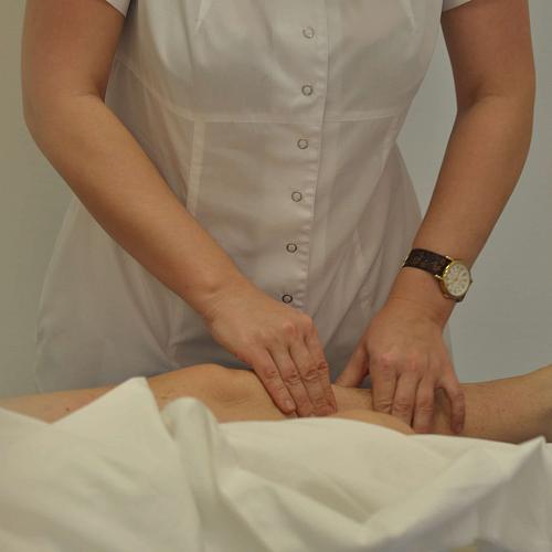 Лечебный массаж нижних конечностей. Массаж стоп и голеней 03 Лечебный массаж нижних конечностей. Массаж стоп и голеней 03