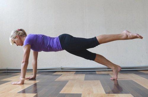 Круговая интервальная тренировка: комплекс упражнений для сжигания жира