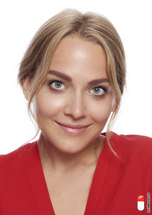 Как сделать макияж, который будет выглядеть естественно и непринужденно. Натуральный макияж: фотоинструкция