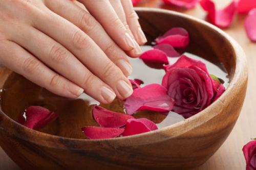 Как накладывать парафин на коленные суставы. Как лечить суставы парафином в домашних условиях 06