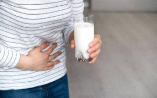 Может ли козье молоко помочь в лечении болезней желудка, таких, как язвы. Можно или нельзя пить козье молоко при гастрите