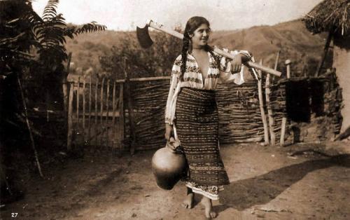 Кто придумал платье с голой грудью. Франция эпохи Возрождения