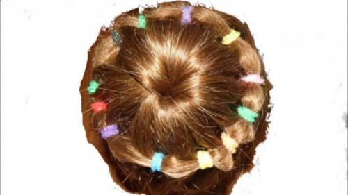 Какие прически можно создать с помощью стилизованных прических резинков. Прически с резинками — простые и быстрые варианты создания элегантных причесок (105 фото и видео)