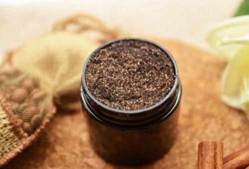 Какие ингредиенты нужно использовать для Скрапа для губ из сахара. 6 простых домашних скрабов для красоты губ