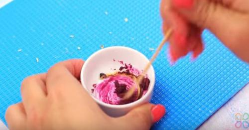 Делаем блеск для губ дома. Как сделать блеск для губ своими руками 25 Делаем блеск для губ дома. Как сделать блеск для губ своими руками 25