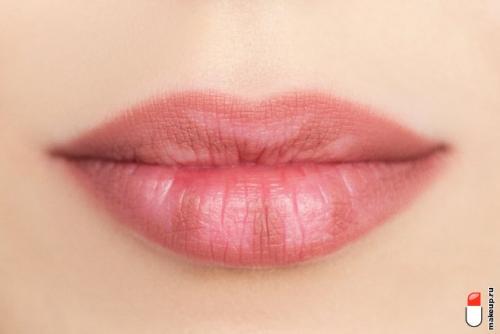 Как сделать блеск для увеличения губ в домашних условиях. Как сделать губы пухлыми без инъекций? Тренируемся перед зеркалом