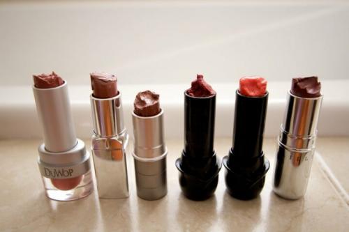 Как сделать помаду в домашних условиях без воска. Ремонт и приготовление помады в домашних условиях