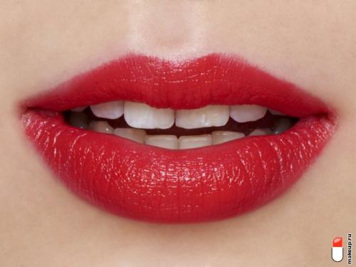 Как красить губы карандашом? Фотоинструкция