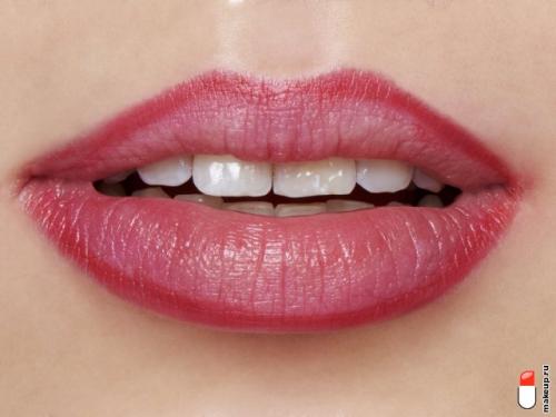 Как красить губы карандашом? Фотоинструкция