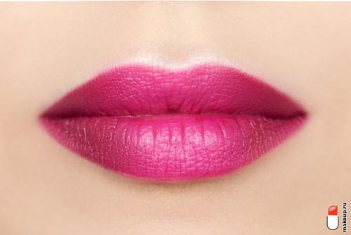 Как сделать блеск для увеличения губ. Как сделать губы пухлыми без инъекций? Тренируемся перед зеркалом