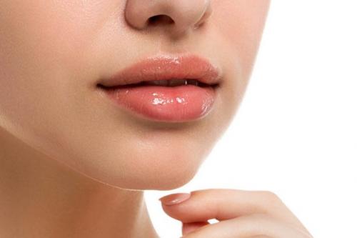 Бальзам для губ рецепт воск. Лучшие рецепты приготовления домашнего бальзама с пчелиным воском