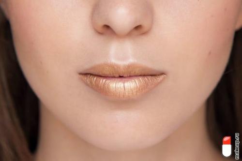 Как сделать губы более объемными и выразительными. Как увеличить губы с помощью макияжа?