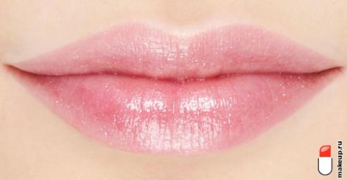 Как сделать губы более объемными и выразительными. Как увеличить губы с помощью макияжа?