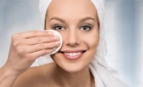 Косметика для жирной кожи с расширенными порами – бюджетные препараты и средства для очищения