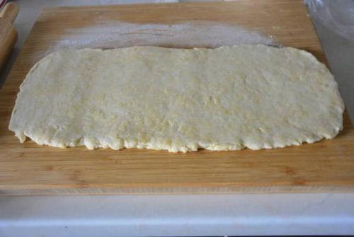 Слоеное дрожжевое тесто. Дрожжевое слоеное тесто — 10 пошаговых рецептов приготовления