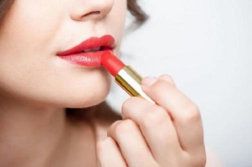 Как сделать блеск для губ без пчелиного воска. Основные правила при изготовлении бальзама для губ. 02 Как сделать блеск для губ без пчелиного воска. Основные правила при изготовлении бальзама для губ. 02