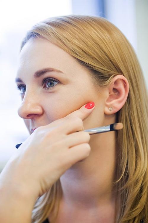 Как правильно наносить румяна в зависимости от формы лица. Как наносить румяна по типу лица: пошаговая инструкция 04