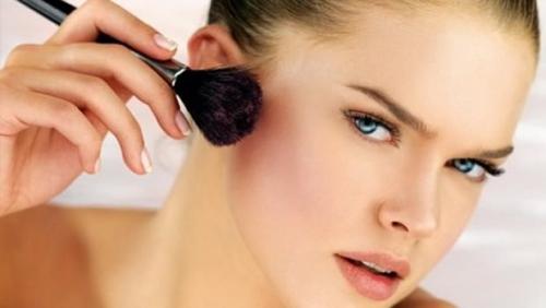 Как наносить румяна на овальное лицо. Правильное нанесение румян