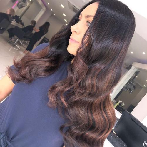 Смывка краски с волос в салоне и домашних условиях. Как смыть краску с волос в домашних условиях