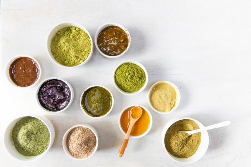 Краска для волос въелась в кожу. Как отмыть краску после окрашивания волос