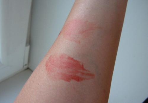 Как убрать краску с кожи после окрашивания волос. Как оттереть краску для волос с кожи лица, рук или других частей тела