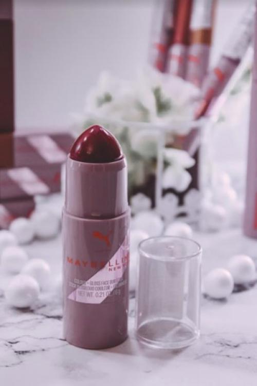 Как правильно наносить кремовые румяна?