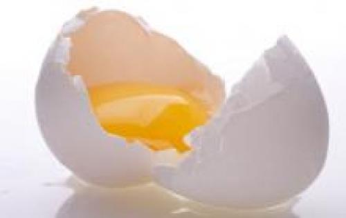 Яичные маски для лица и для волос. Чем полезна маска для волос с яйцом 02