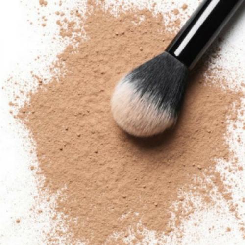 Как определить, нужна ли вам пудра для лица с солнцезащитными свойствами. Защитит ли минеральная пудра от ультрафиолета