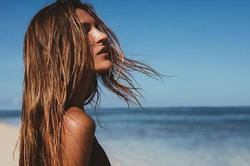 Процедуры для волос от пушистости. Почему пушатся волосы после мытья?