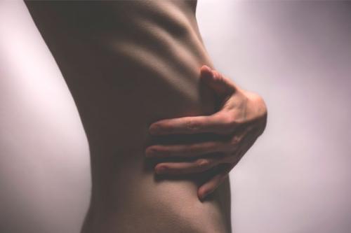 Камни в желчном пузыре. Все камни желчного пузыря и протоков он разделил на 2 группы: 09