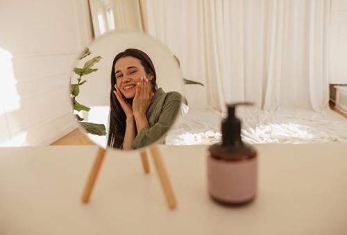 Какую роль играет уход за кожей в процессе борьбы с черными точками. Как правильно ухаживать за кожей, чтобы не допустить появления черных точек?