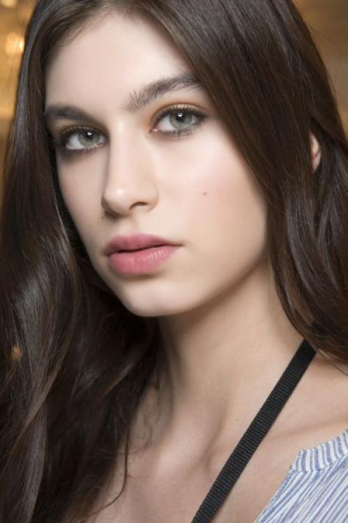 Какой макияж подходит к вечернему наряду на выпускной. Макияж на выпускной: идеи