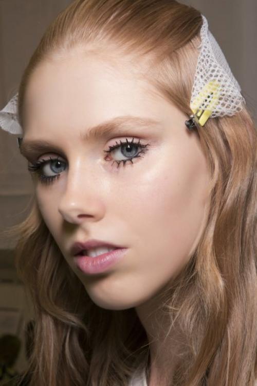 Какой макияж подходит к вечернему наряду на выпускной. Макияж на выпускной: идеи