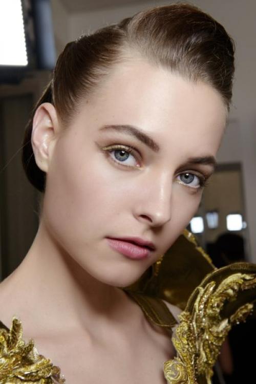 Какой макияж подходит к вечернему наряду на выпускной. Макияж на выпускной: идеи