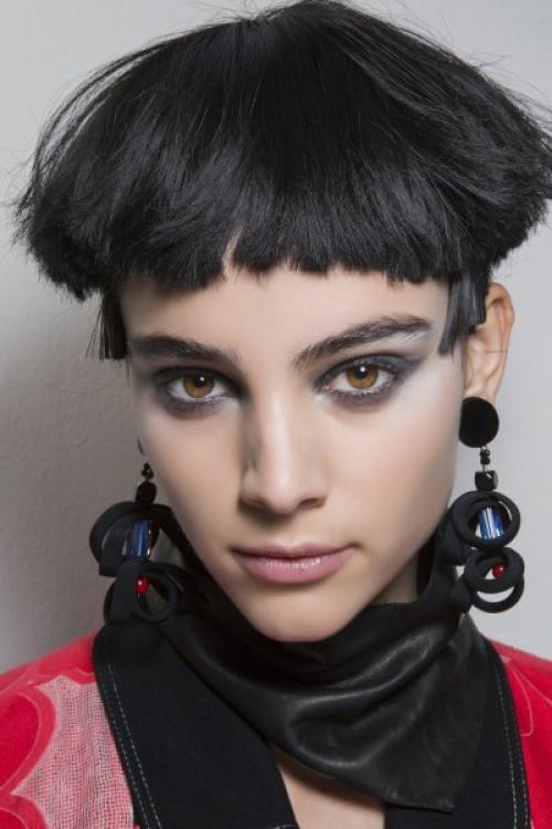 Какой макияж подходит к вечернему наряду на выпускной. Макияж на выпускной: идеи